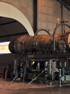 Jet engine