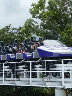 Thrust Air 2000