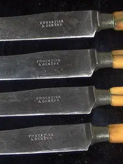 Couteau de table