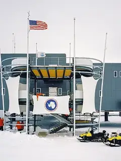 Base antarctique Amundsen-Scott