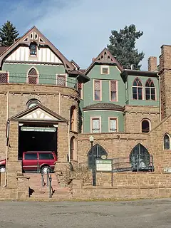 Miramont Castle