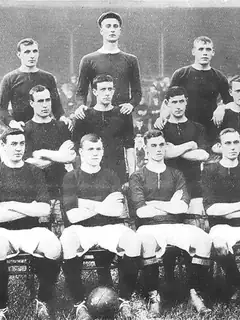Manchester United F.C. league record by opponent