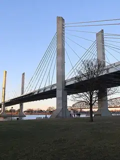 Abraham Lincoln Bridge