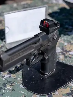 T75 pistol