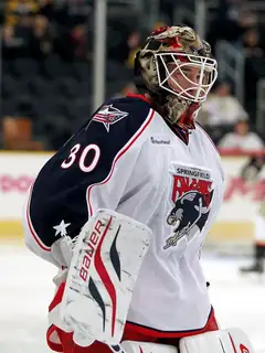 Curtis McElhinney